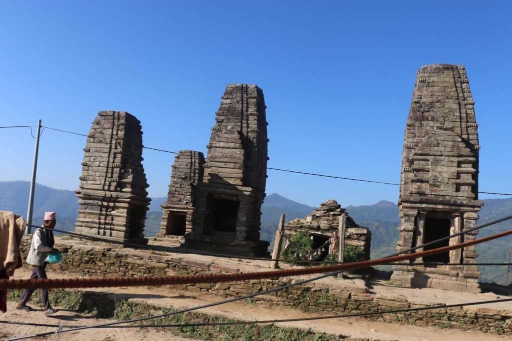 देवललगायत पुरातात्विक सम्पदा ओझेलमा