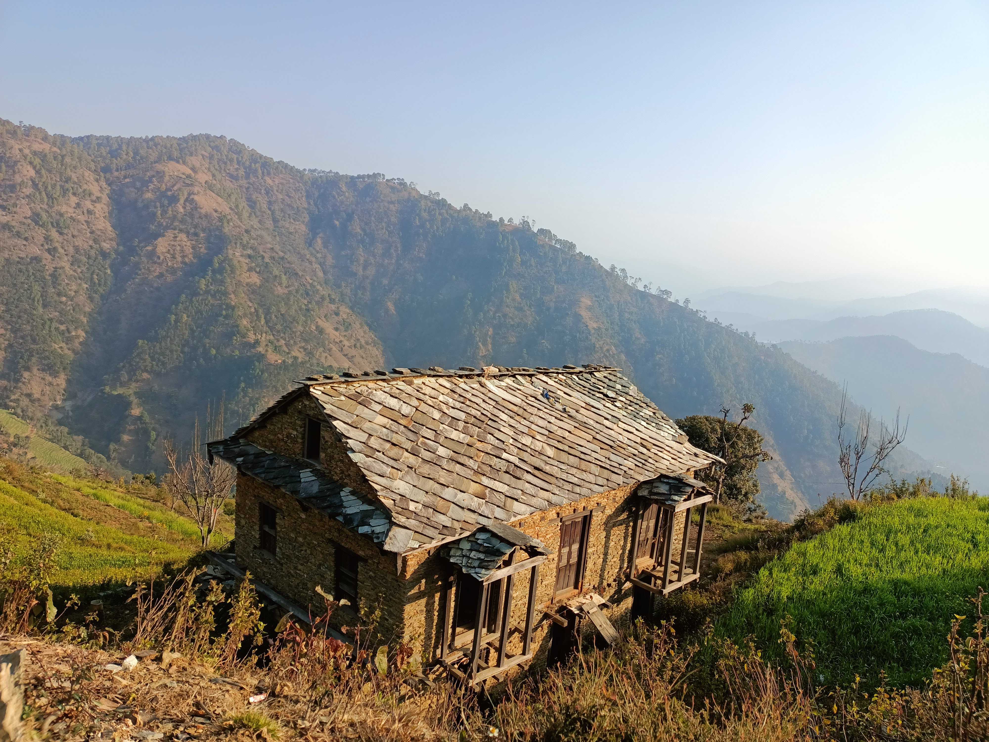 अछामका पालिकालाई बसाइसराईं रोक्न सकस