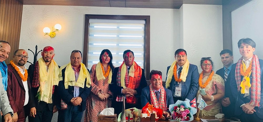गैरआवासीय नेपाली संघका अध्यक्ष बद्री केसीले गरे पदबहाली