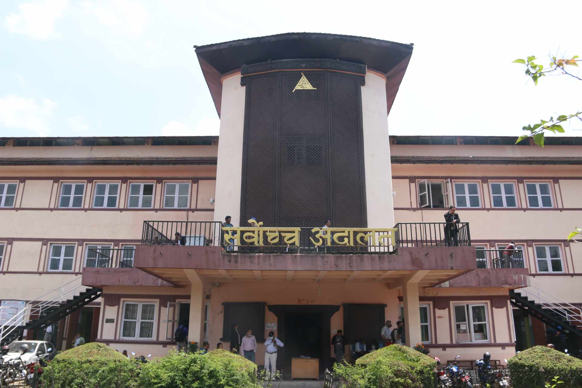 गिरिबन्धु टि–स्टेटसम्बन्धी मुद्दा हेर्दाहेर्दैमा, माघ १० मा सुनुवाइ हुने